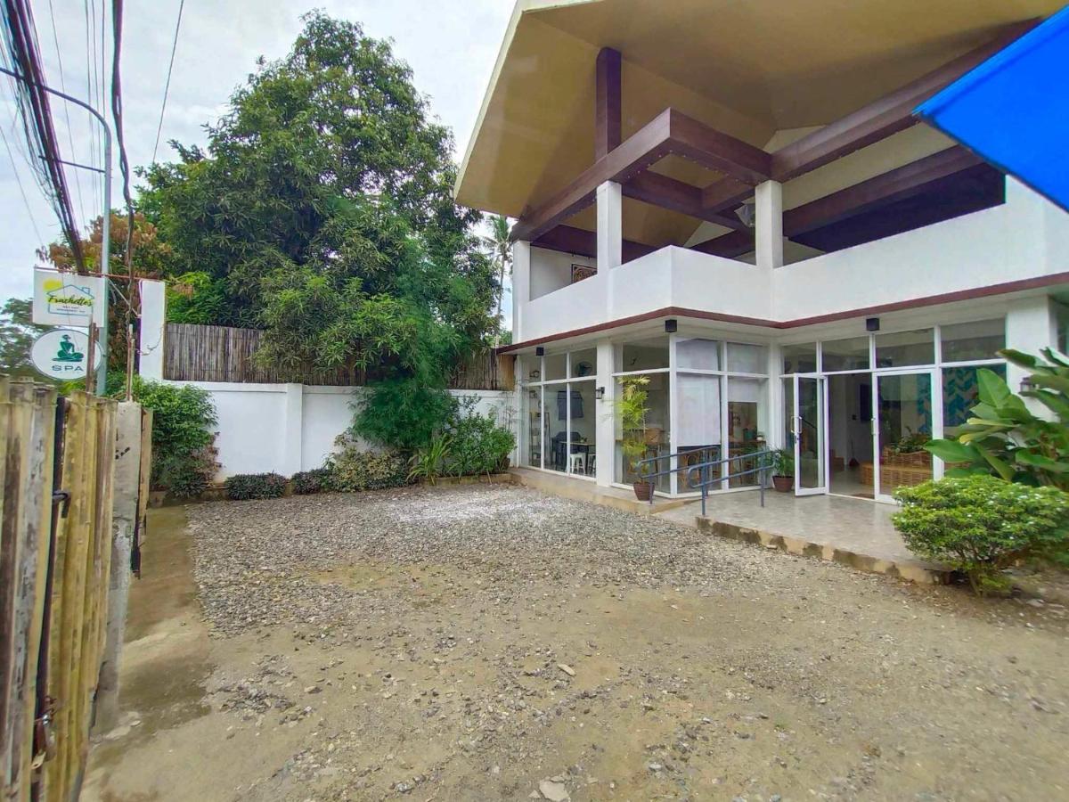 Frachette'S Bed & Breakfast Puerto Princesa Exterior photo